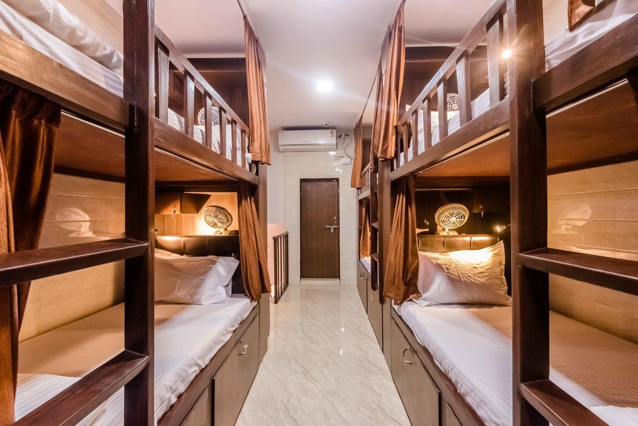 Awesome Dormitory - Men Only Βομβάη Εξωτερικό φωτογραφία