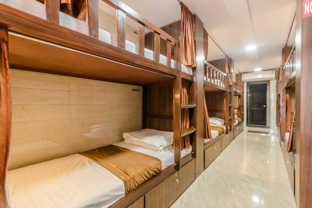 Awesome Dormitory - Men Only Βομβάη Εξωτερικό φωτογραφία
