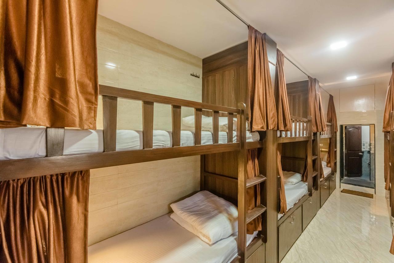 Awesome Dormitory - Men Only Βομβάη Εξωτερικό φωτογραφία